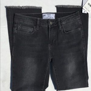Free People Size W 24 Cropped Jeans